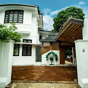  Hostal Lost & Found -
